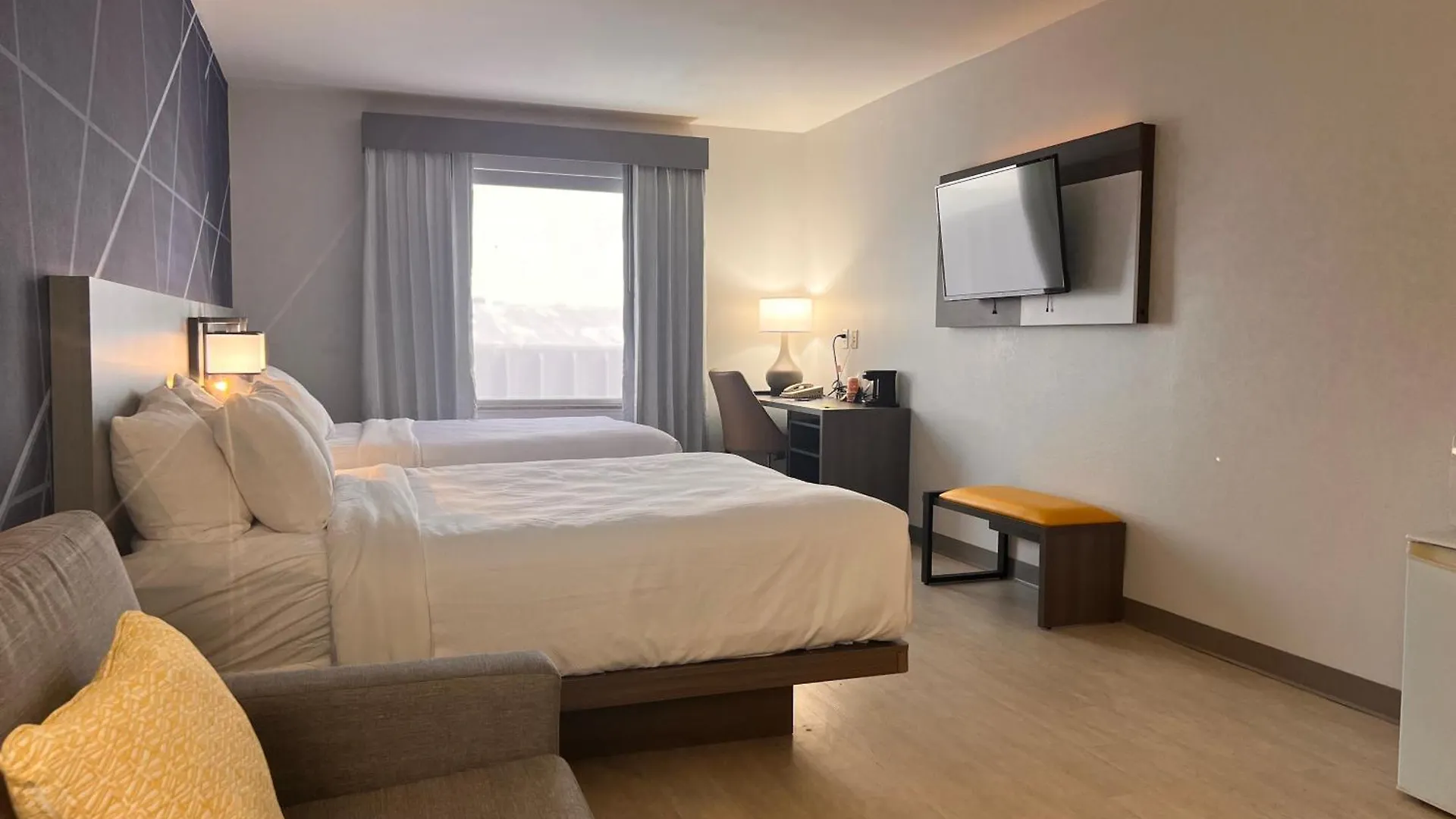 Comfort Suites Louisville Airport
