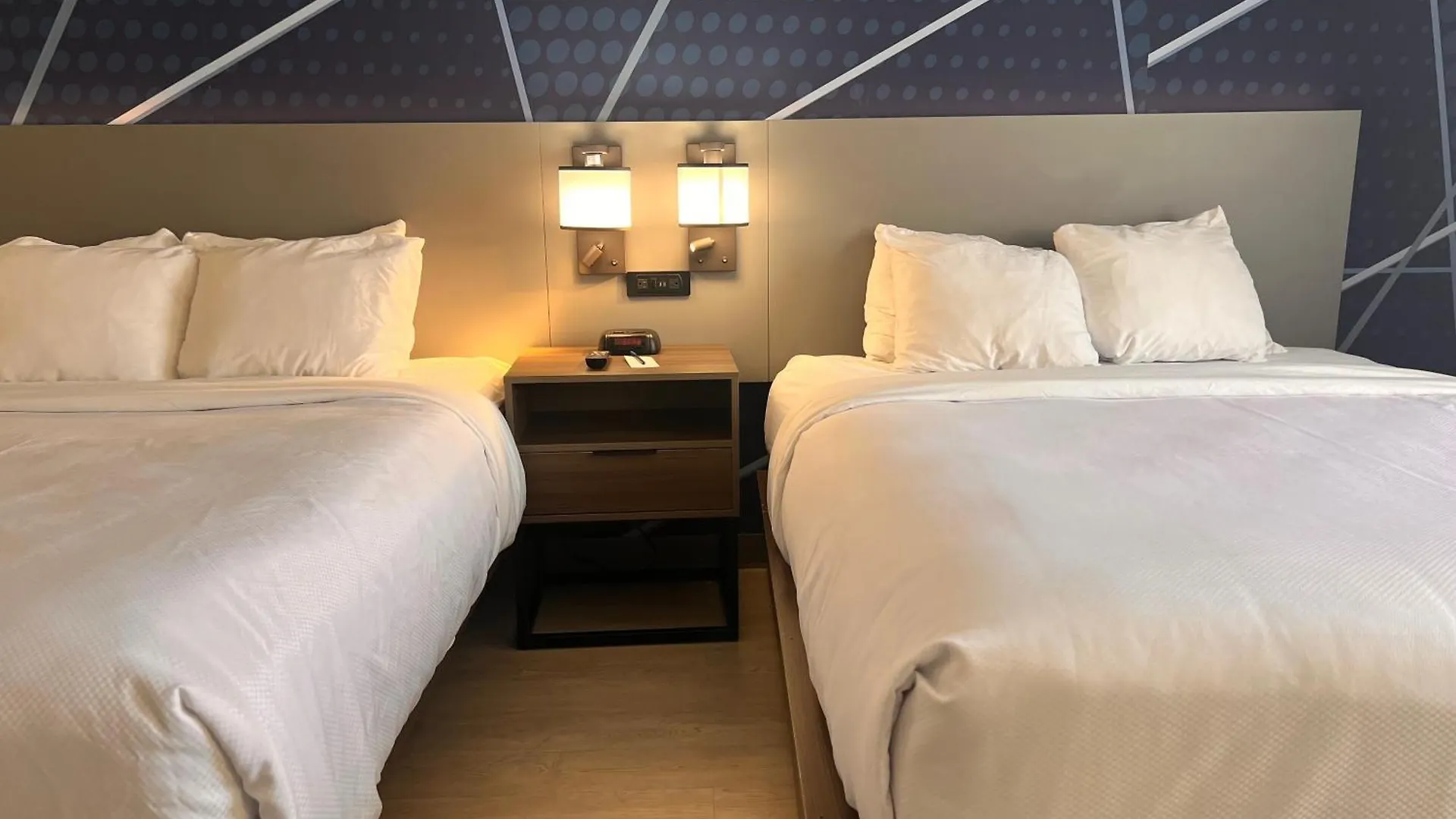 Comfort Suites Louisville Airport 3*,