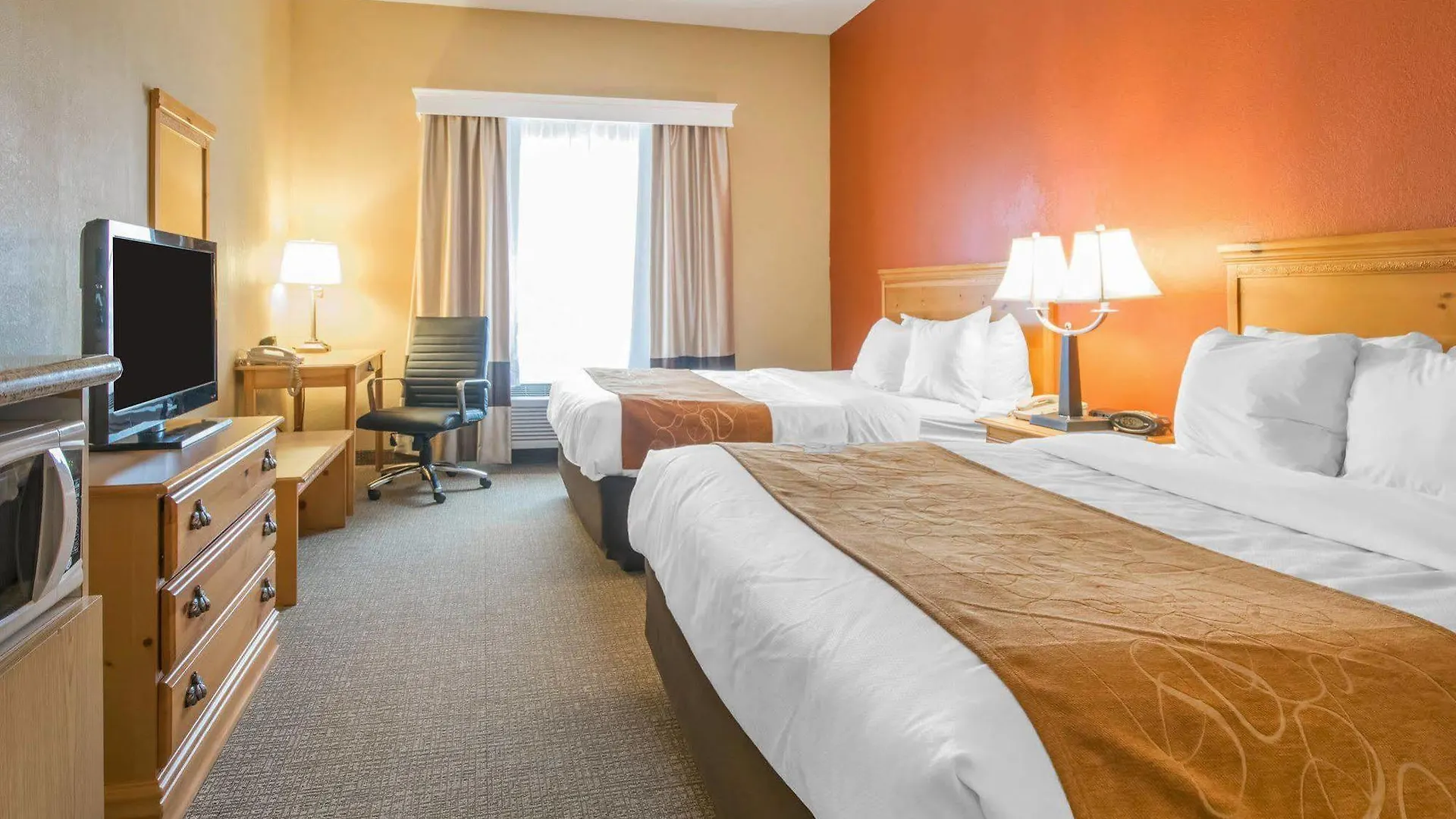 *** Hotel Comfort Suites Louisville Airport United States