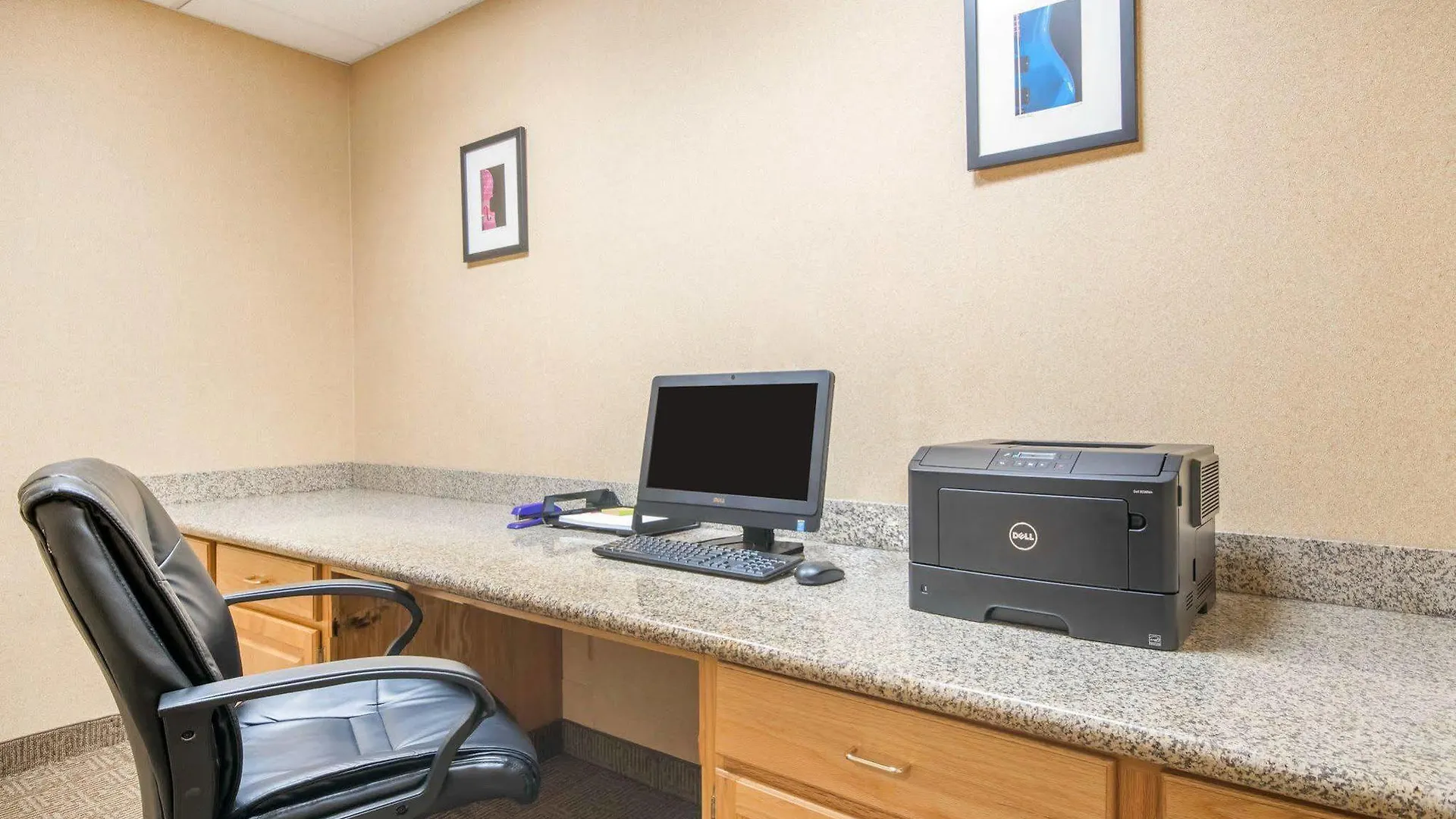 Hotel Comfort Suites Louisville Airport