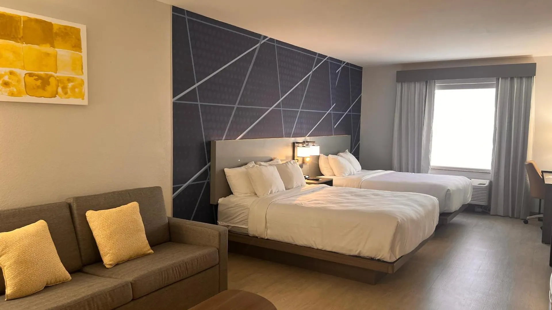 Comfort Suites Louisville Airport