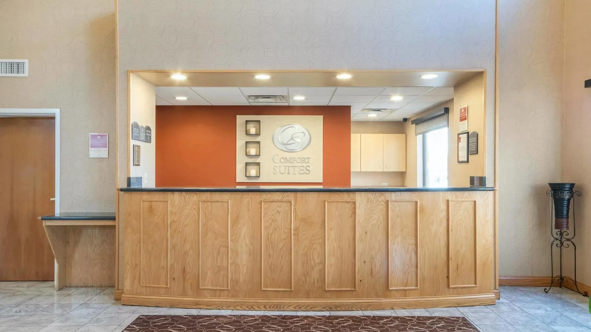 Hotel Comfort Suites Louisville Airport